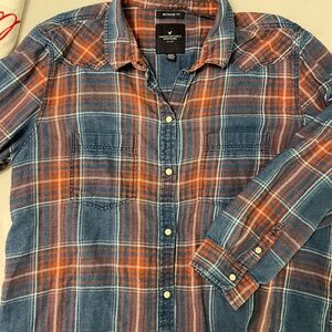 American Eagle Outfitters Blue and Red Plaid Flannel